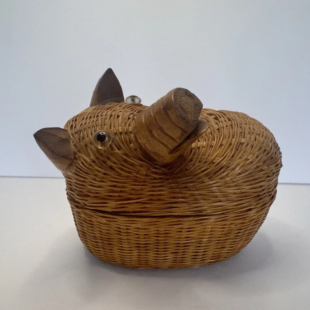 Vintage Wicker Pig Basket Novelty - Small Cute Storage Trinket Box Brown